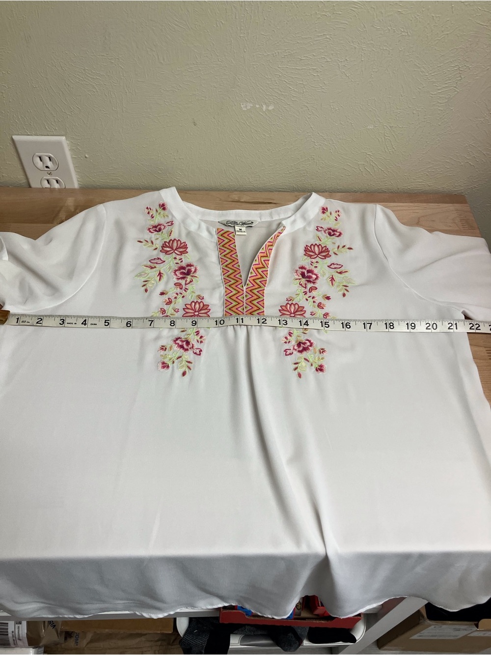 The Pioneer Woman White Tunic with Pink Floral Embroidery - Picture 10 of 12